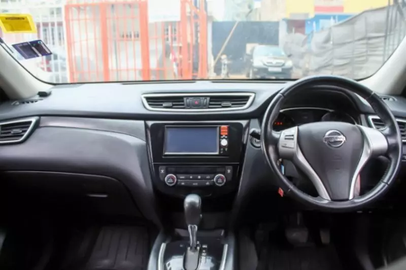 Nissan X- trail   - 2015