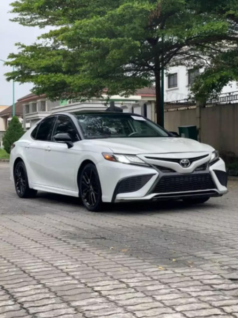 Toyota Camry   - 2022