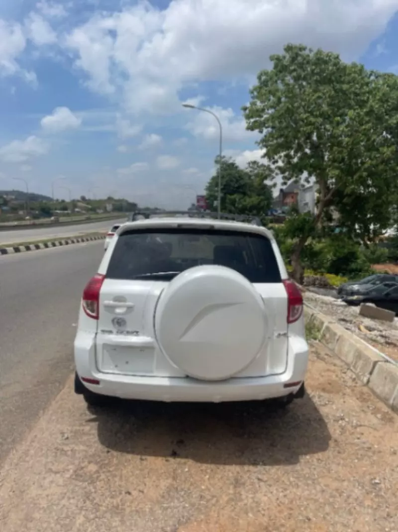 Toyota RAV4   - 2007