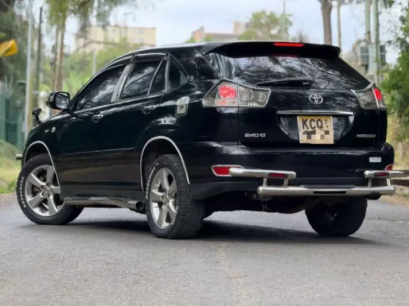 Toyota Harrier   - 2013