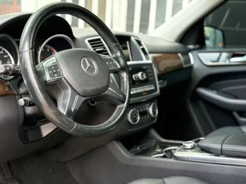 Mercedes-Benz ML 350   - 2013