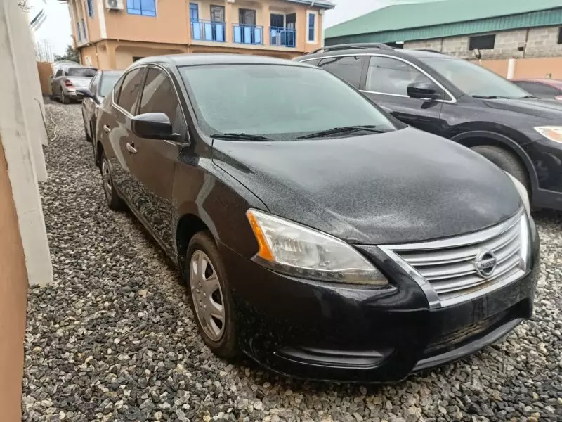 Nissan Sentra   - 2014