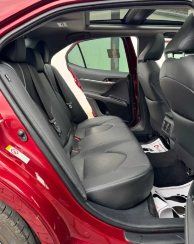 Toyota Camry   - 2018