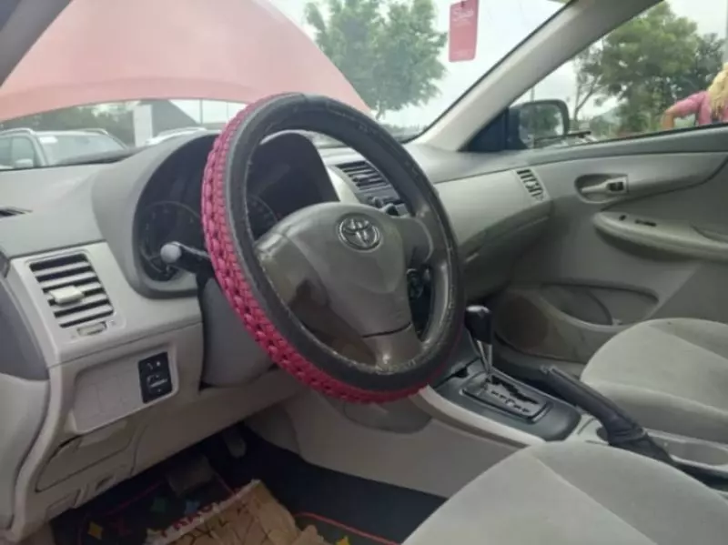 Toyota Corolla - 2009