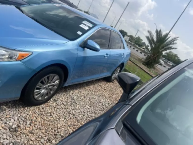 Toyota Camry   - 2013
