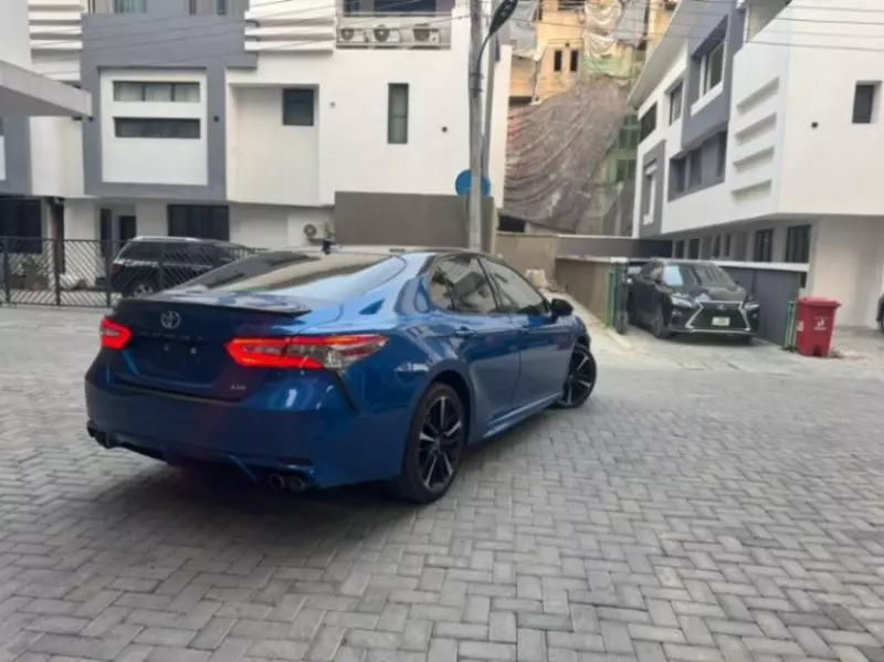 Toyota Camry   - 2019