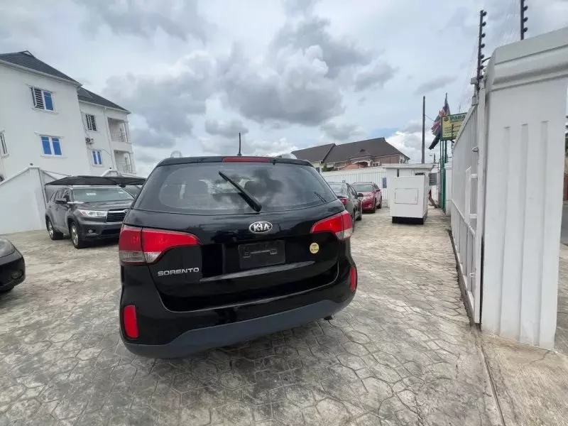 KIA Sorento   - 2015