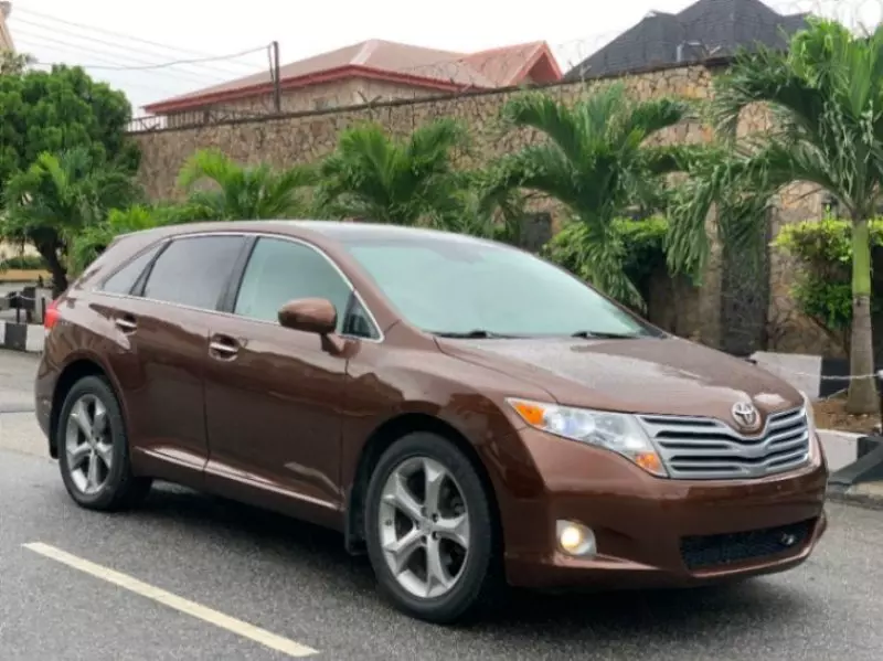 Toyota Venza   - 2010