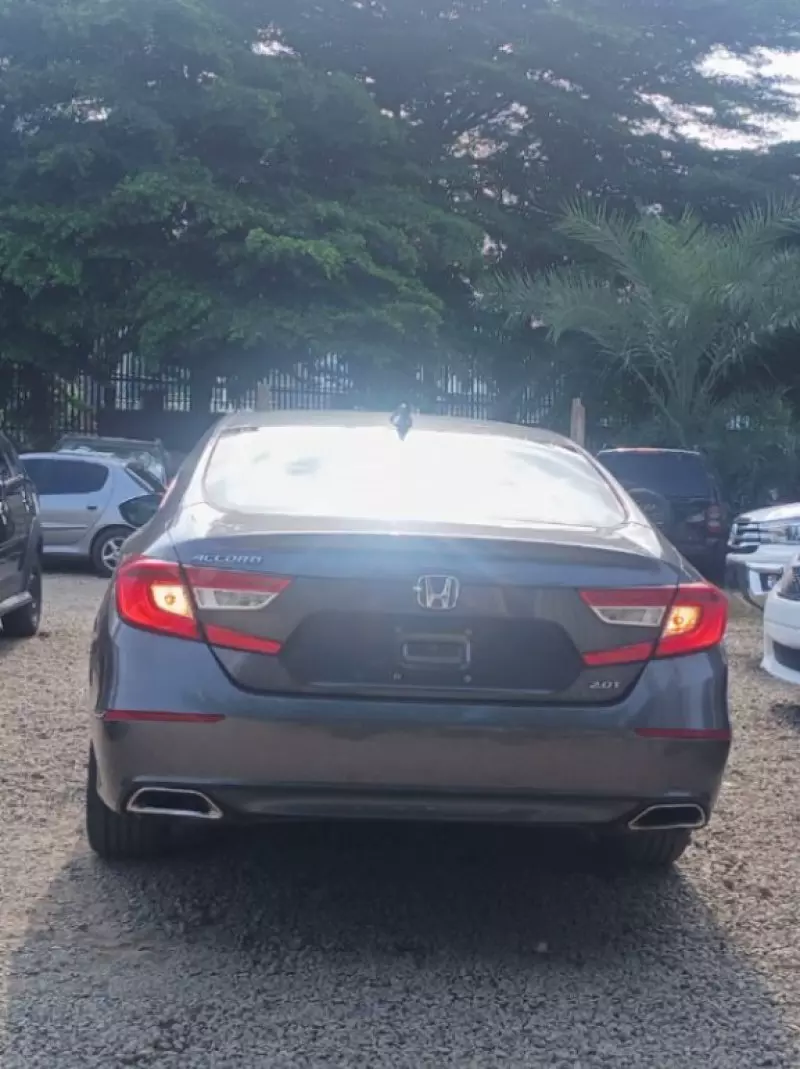 Honda Accord   - 2018