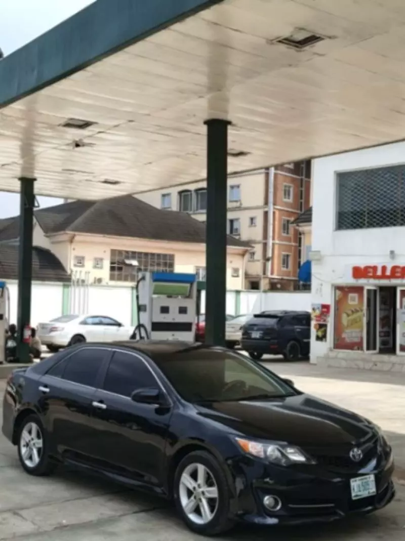 Toyota Camry   - 2013