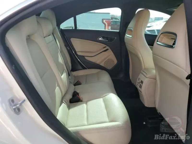 Mercedes-Benz CLA 250   - 2015