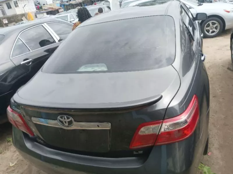 Toyota Camry   - 2008