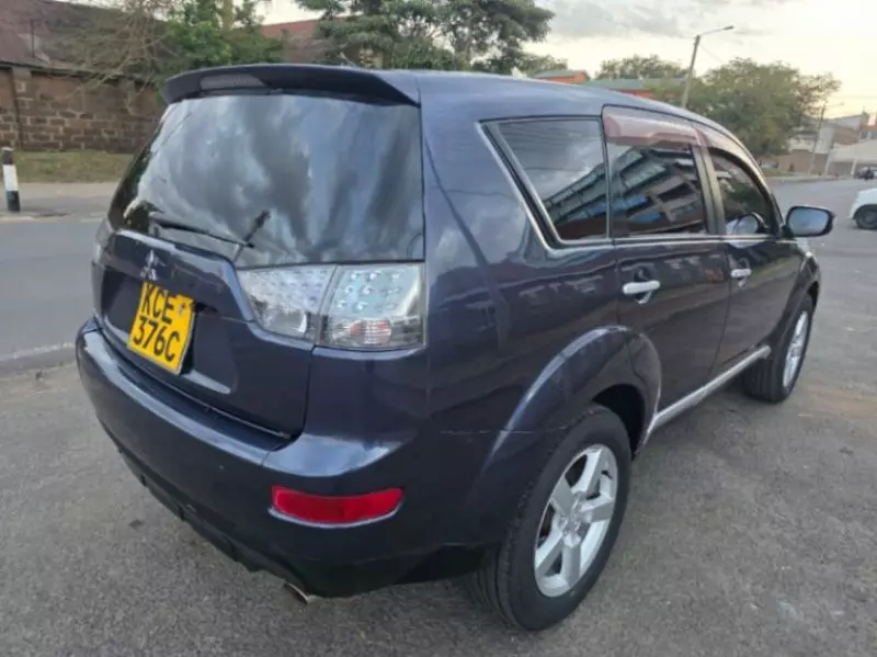 Mitsubishi OUTLANDER   - 2008
