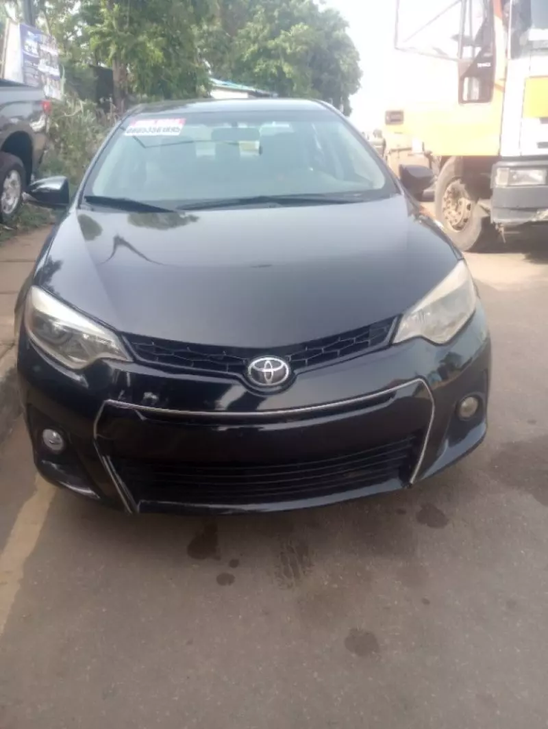 Toyota Corolla   - 2015
