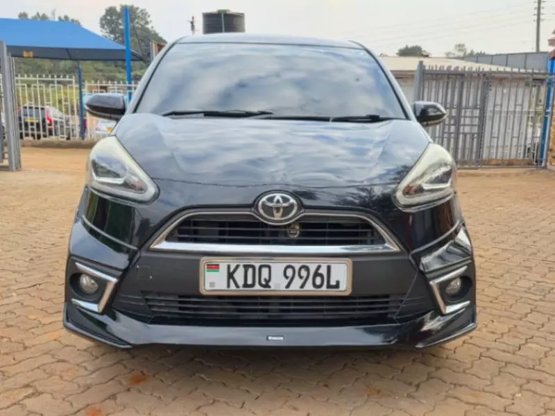 Toyota Sienta   - 2017