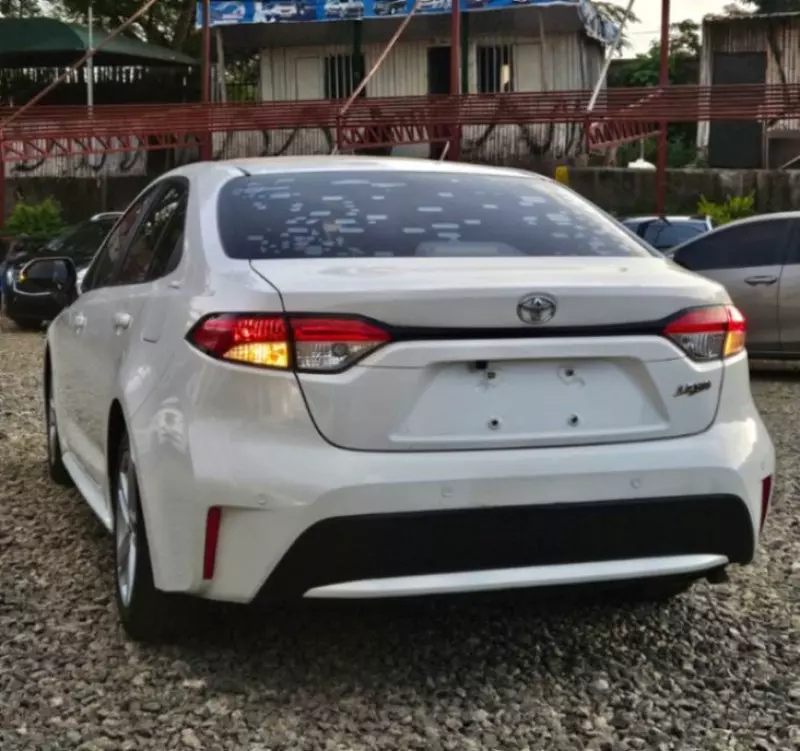 Toyota Corolla   - 2016