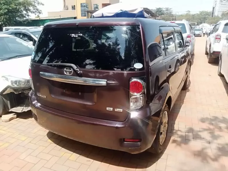 Toyota Rumion   - 2012