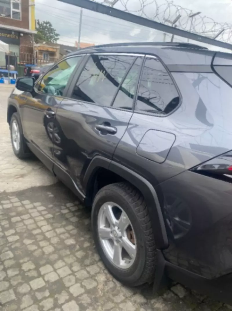 Toyota RAV 4   - 2021