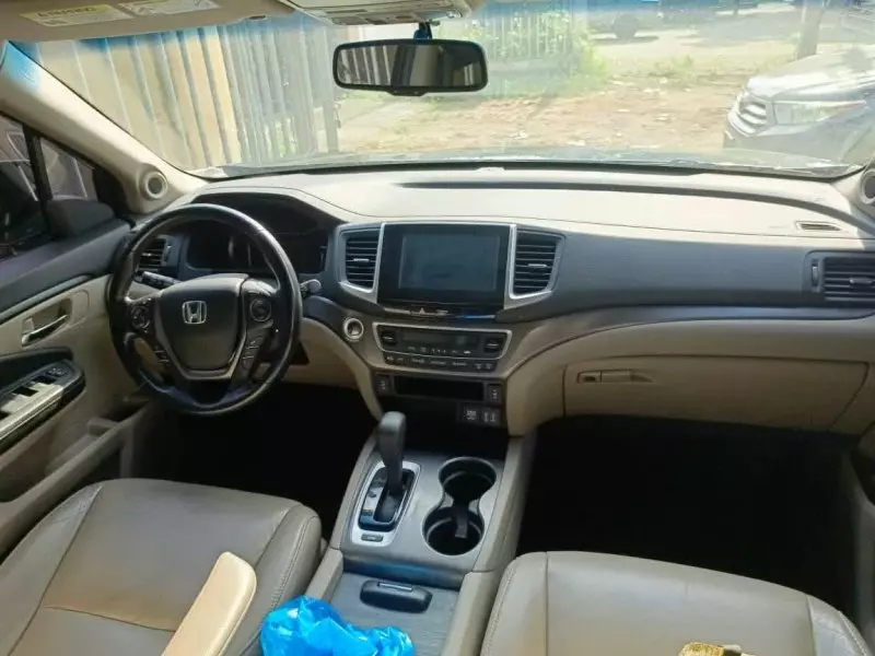 Honda Pilot   - 2016
