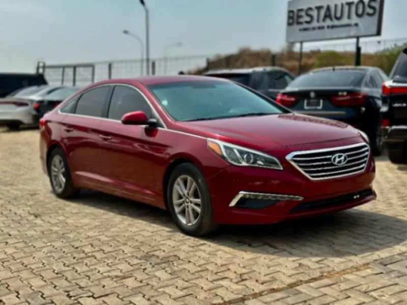 Hyundai Sonata   - 2015