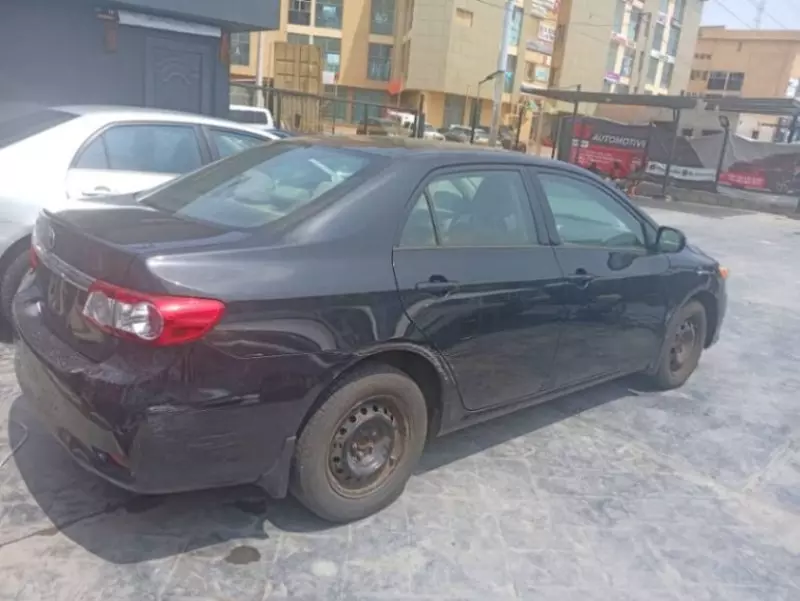 Toyota Corolla   - 2012