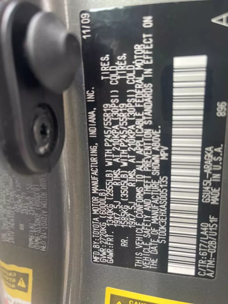 Toyota Highlander   - 2010