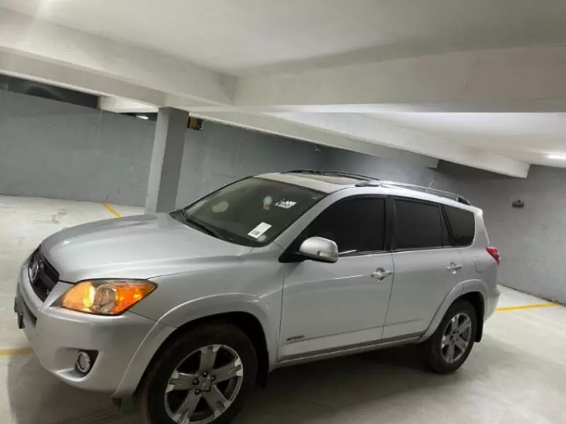Toyota RAV 4   - 2011