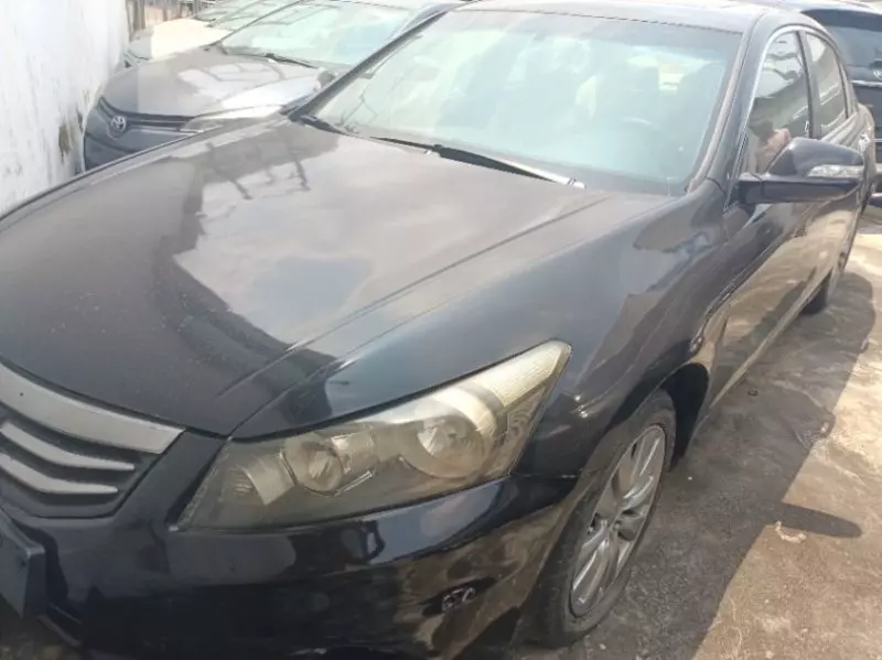 Honda Accord   - 2009