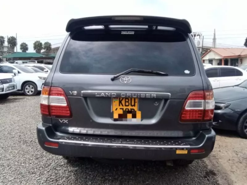 Toyota Land Cruiser   - 2006
