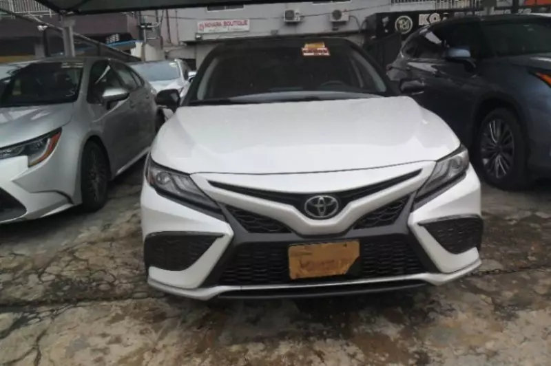 Toyota Camry   - 2021