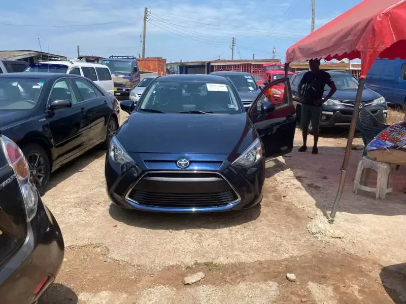 Toyota Yaris IA   - 2016