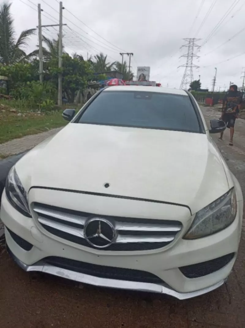 Mercedes-Benz C 300   - 2015