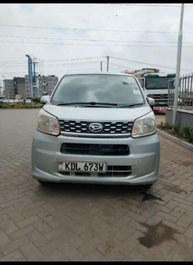 Daihatsu Mira    - 2016