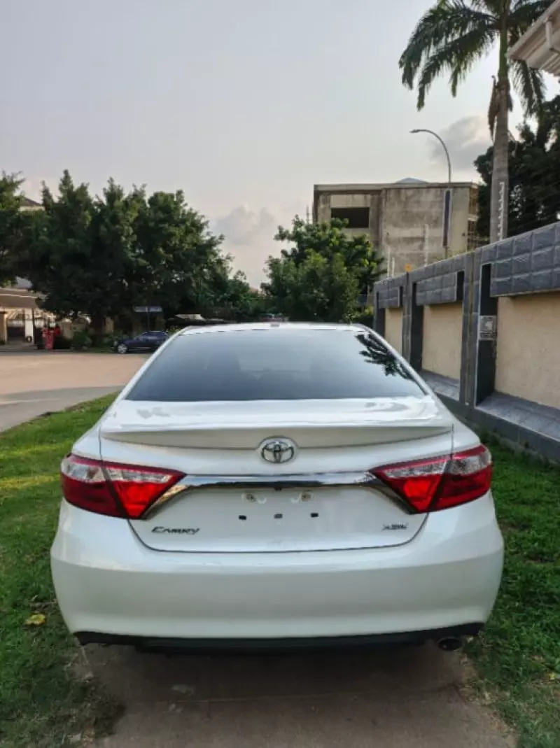 Toyota Camry   - 2015