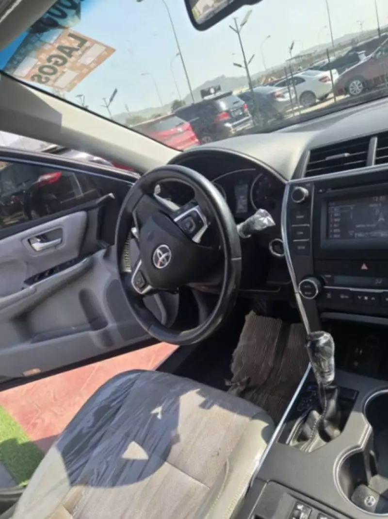 Toyota Camry   - 2016