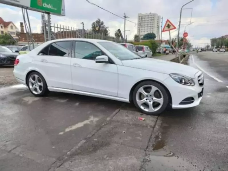 Mercedes-Benz E 350   - 2015