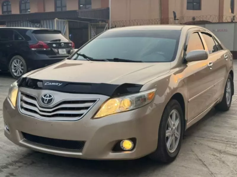 Toyota Camry   - 2007