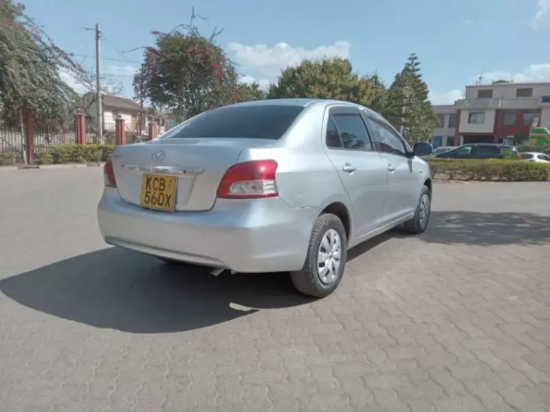 Toyota Belta   - 2007