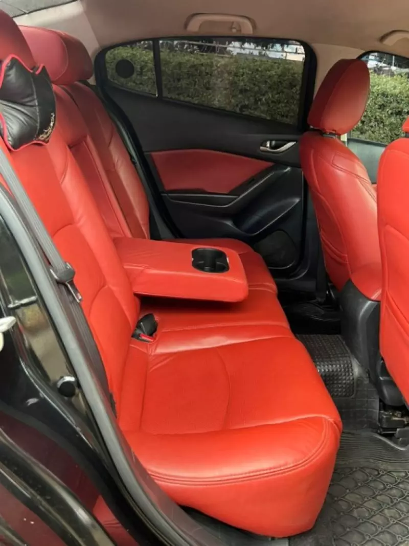 Mazda Axela    - 2014