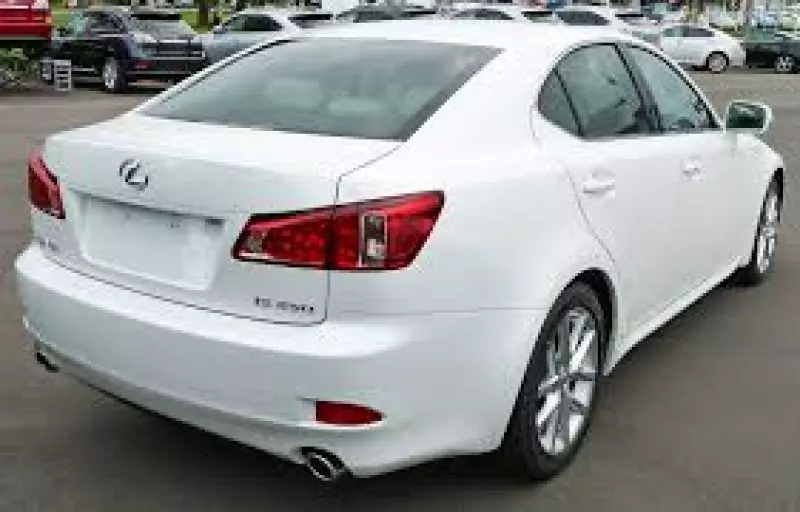 Lexus IS 250   - 2023