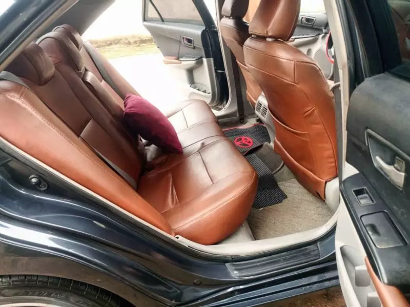 Toyota Camry   - 2012