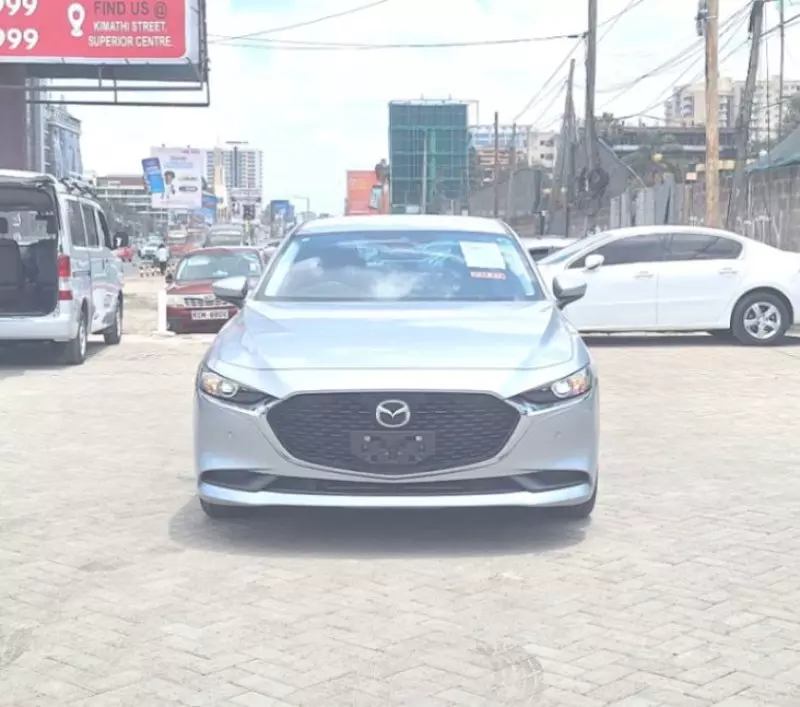 Mazda 3   - 2019