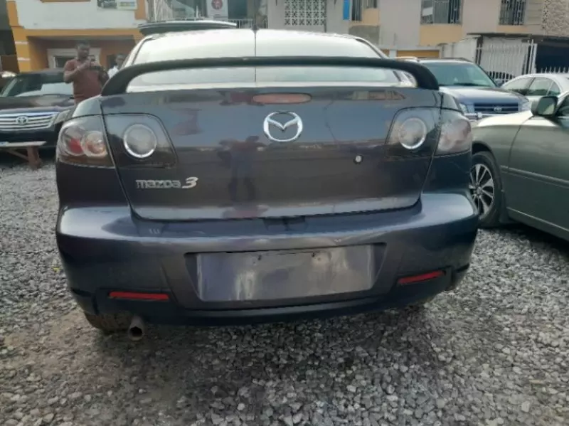 Mazda 3   - 2008