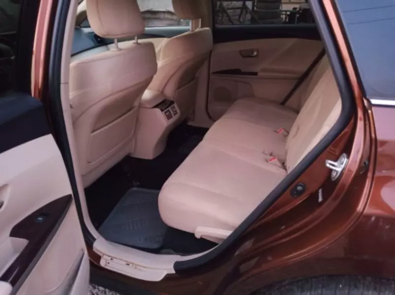 Toyota Venza   - 2011