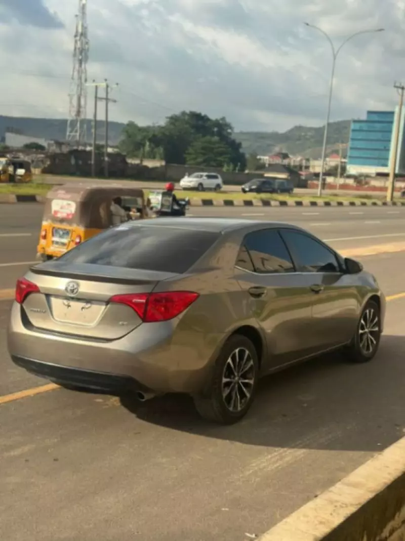 Toyota Corolla   - 2018