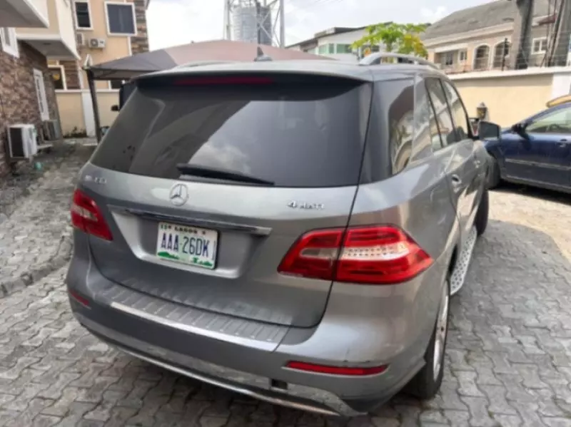 Mercedes-Benz ML 350 - 2012