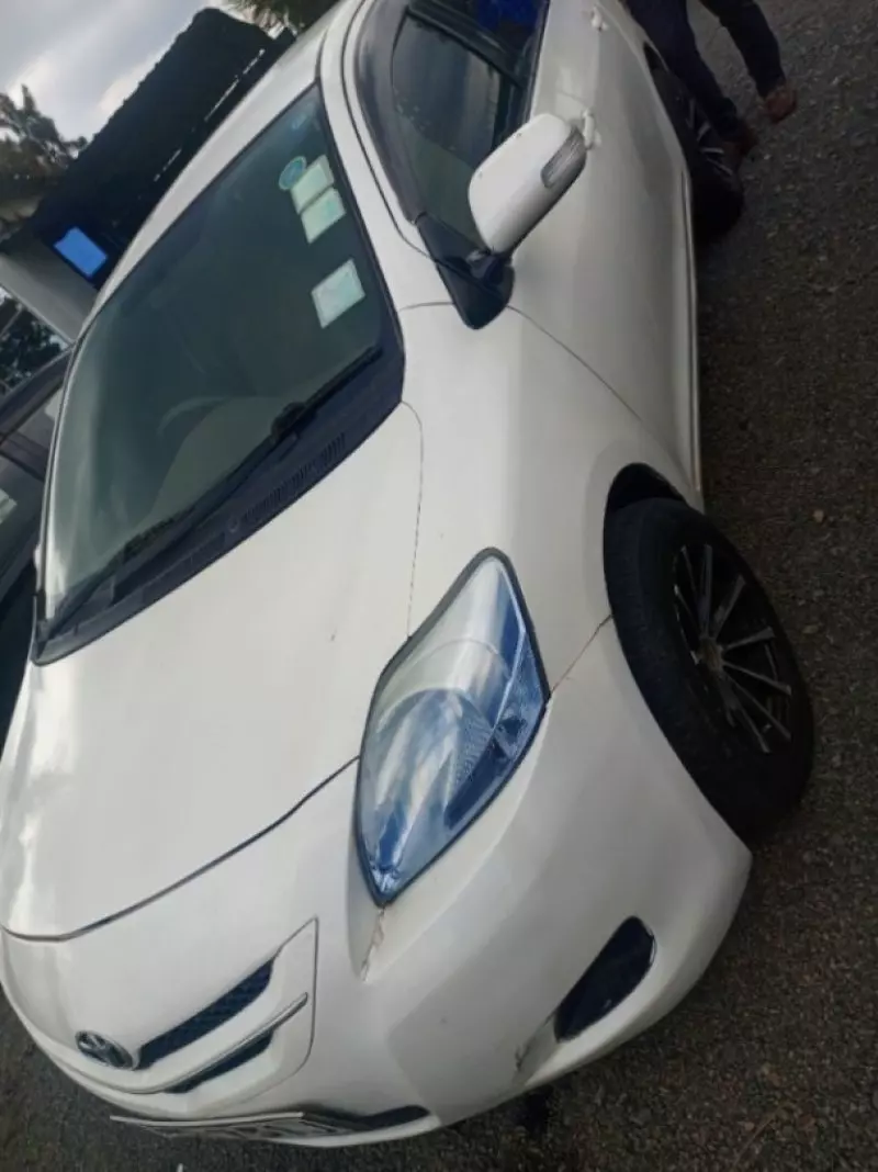 Toyota Belta   - 2009