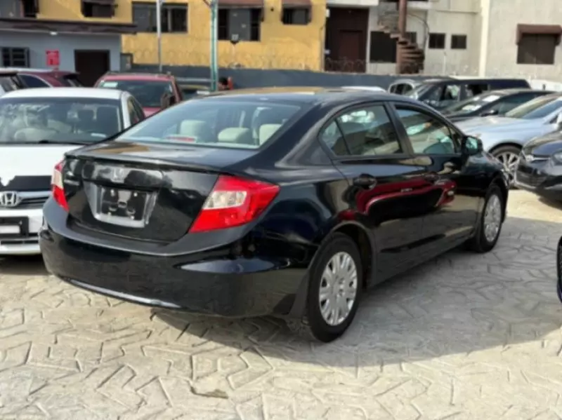 Honda Civic   - 2012