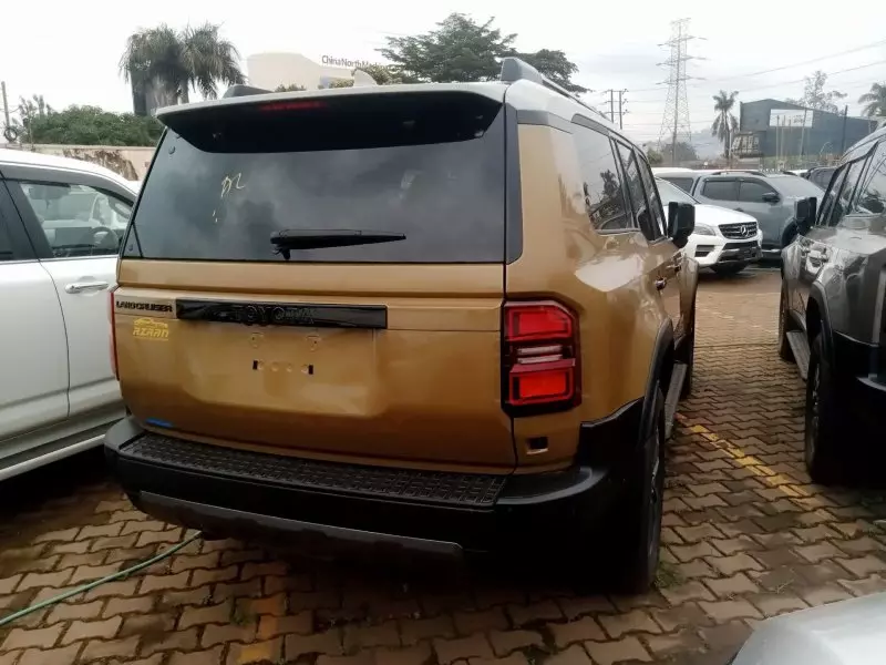 Toyota Landcruiser Prado