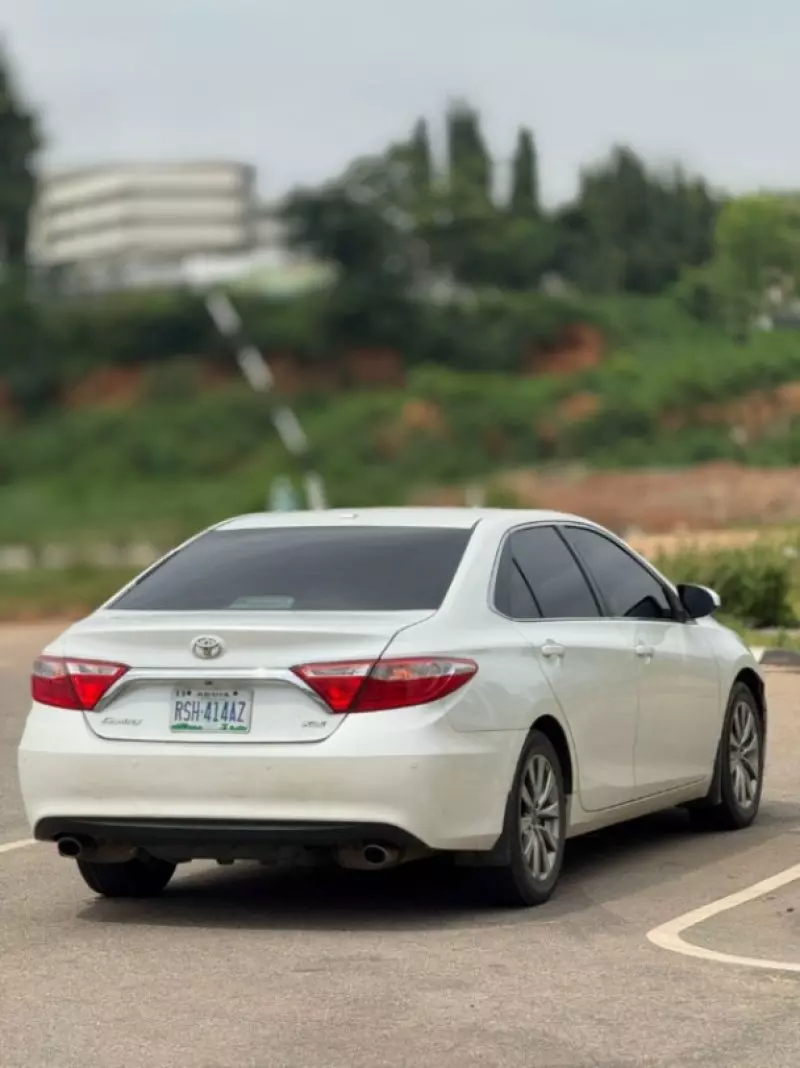 Toyota Camry   - 2015